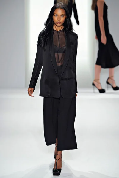 Look 27